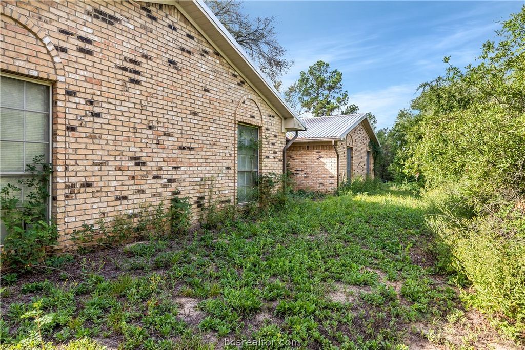5209 Bucksnort Road, Franklin, TX 77856 — photo 3