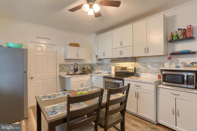 337 E MAPLE ST, Annville, PA 17003