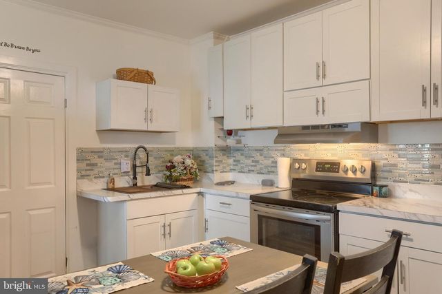 337 E MAPLE ST, Annville, PA 17003
