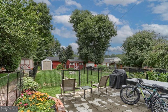 337 E MAPLE ST, Annville, PA 17003