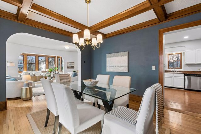 2037 Selby Avenue, Saint Paul, MN 55104