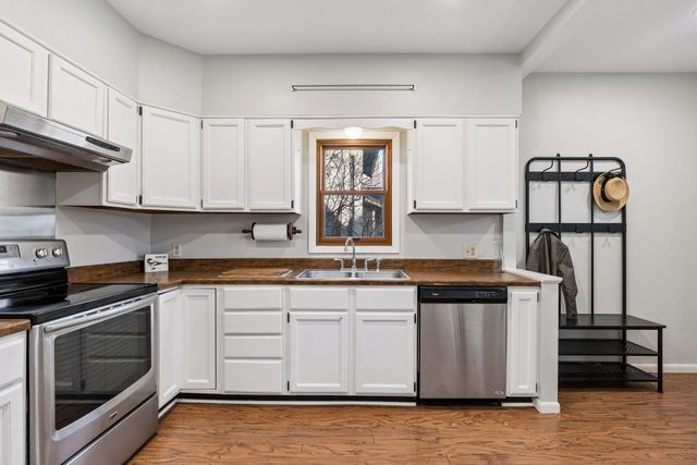 2037 Selby Avenue, Saint Paul, MN 55104