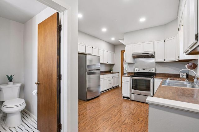 2037 Selby Avenue, Saint Paul, MN 55104