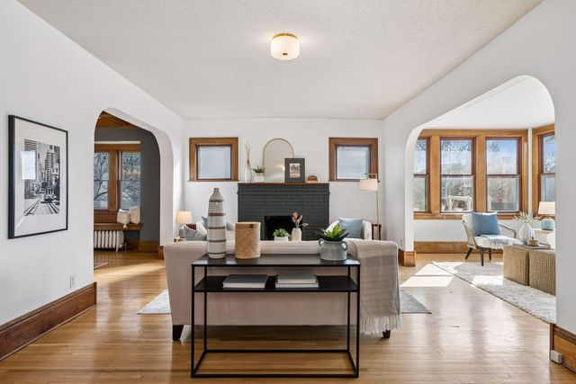 2037 Selby Avenue, Saint Paul, MN 55104