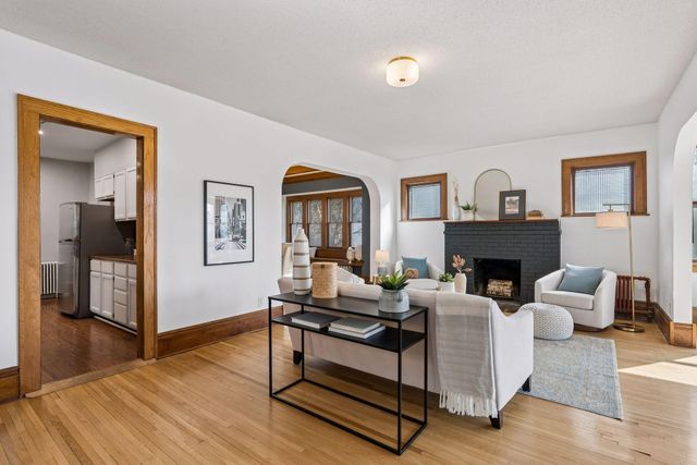 2037 Selby Avenue, Saint Paul, MN 55104