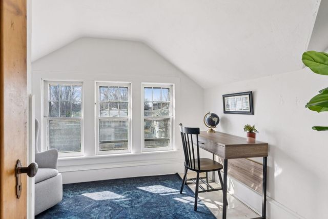 2037 Selby Avenue, Saint Paul, MN 55104