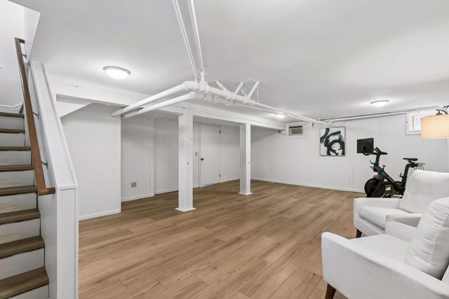 2037 Selby Avenue, Saint Paul, MN 55104