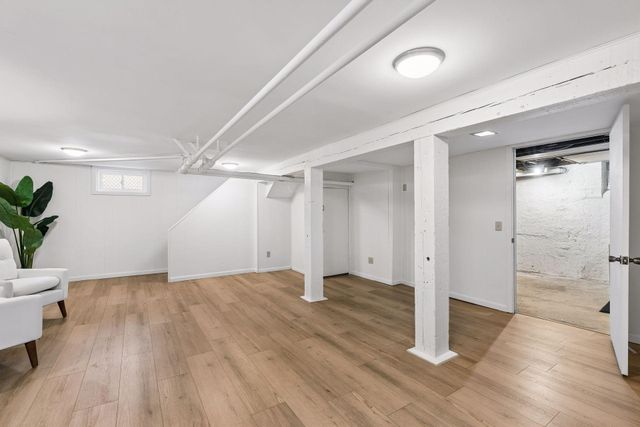 2037 Selby Avenue, Saint Paul, MN 55104