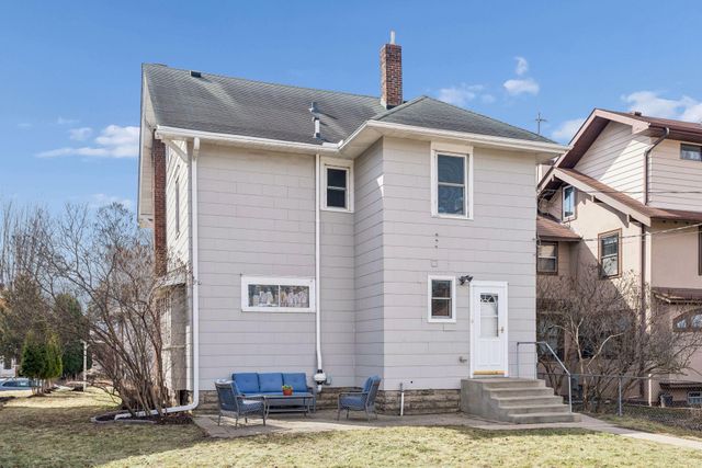 2037 Selby Avenue, Saint Paul, MN 55104