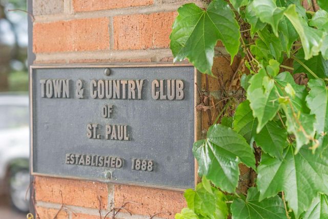 2037 Selby Avenue, Saint Paul, MN 55104