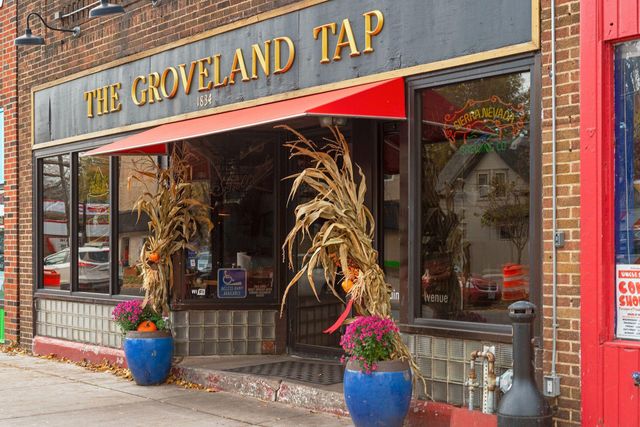 2037 Selby Avenue, Saint Paul, MN 55104