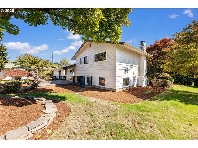 34100 Nw PACIFIC Hwy, La Center, WA 98629