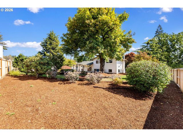 34100 Nw PACIFIC Hwy, La Center, WA 98629