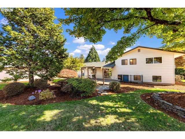 34100 Nw PACIFIC Hwy, La Center, WA 98629