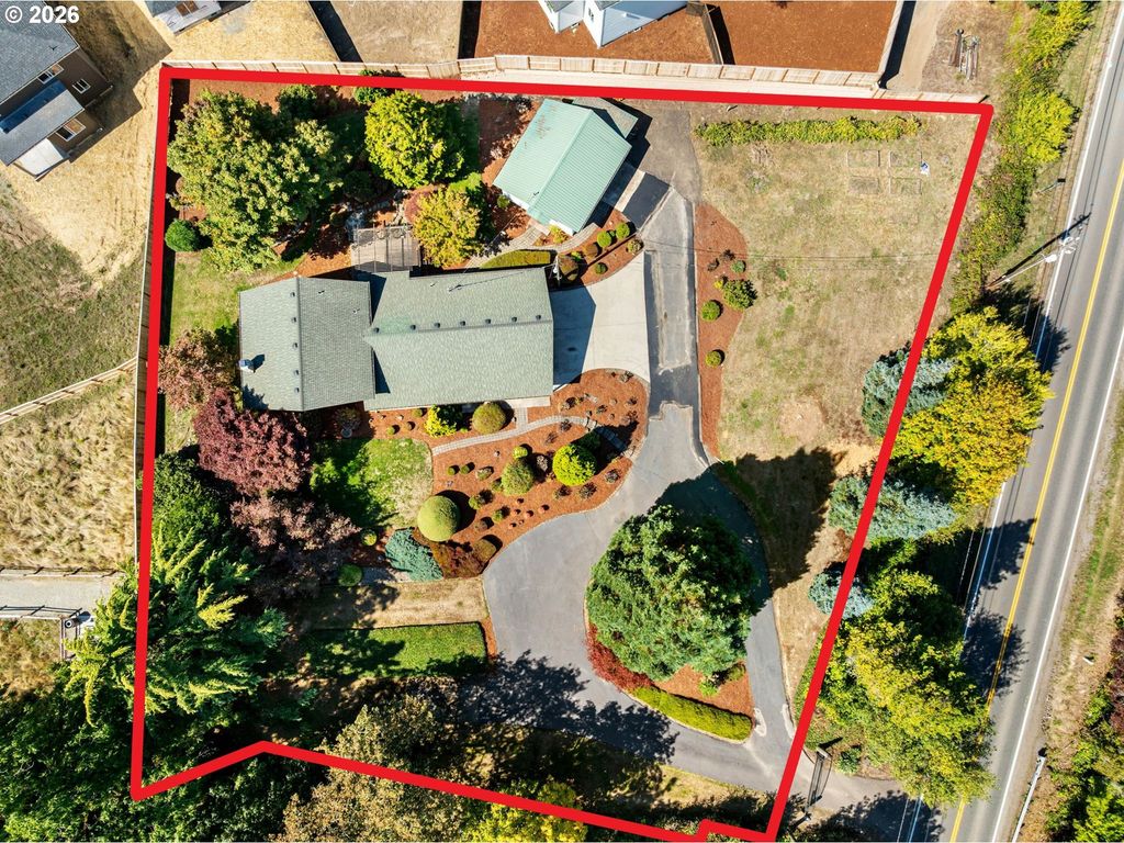 34100 Nw PACIFIC Hwy, La Center, WA 98629