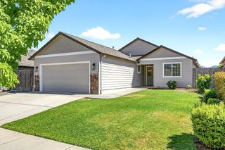 1041 Compton Way, Medford, OR 97501
