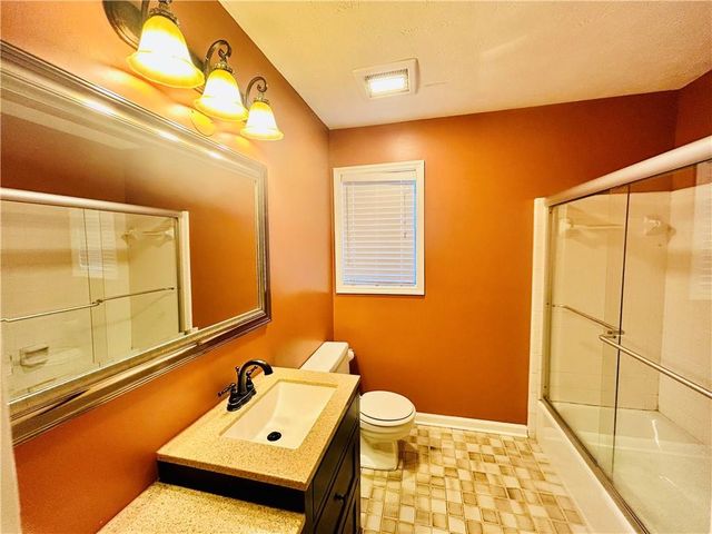 2100 Old Forge Way, Marietta, GA 30068