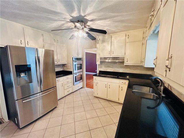 2100 Old Forge Way, Marietta, GA 30068