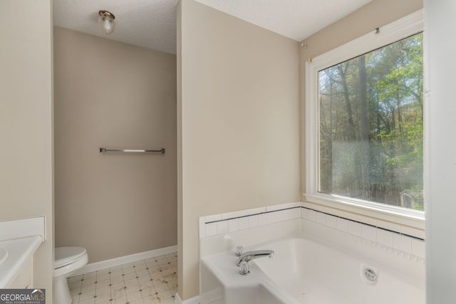 220 Chadwick Circle, Macon, GA 31210