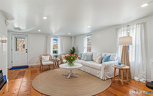 53 Maple Street, Darien, CT 06820