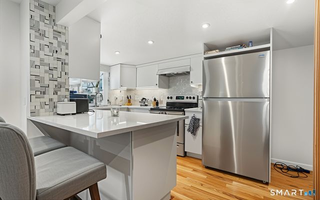 53 Maple Street, Darien, CT 06820