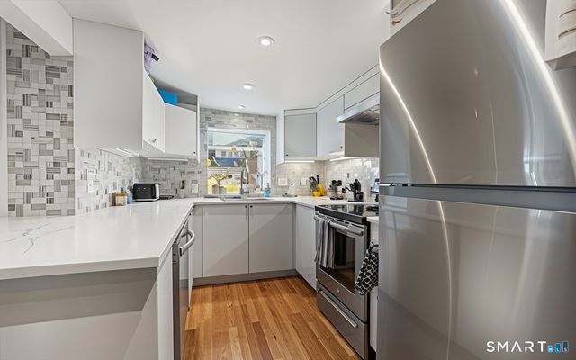 53 Maple Street, Darien, CT 06820