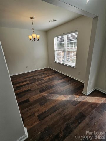 2016 Cindy Creek Lane, Charlotte, NC 28216