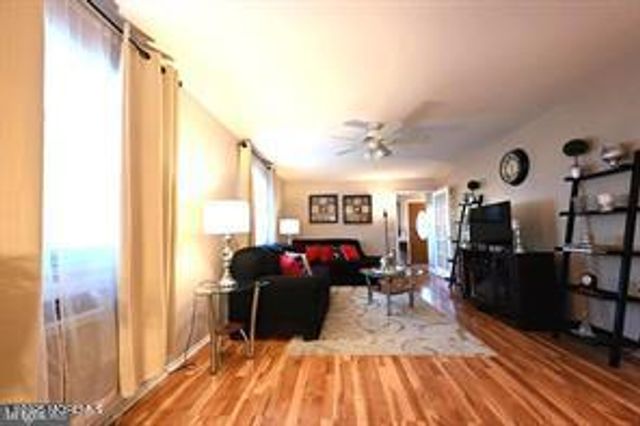 27 Moccasin Drive, Whiting, NJ 08759