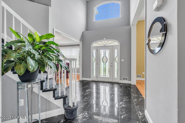 18 Rodeo Drive, Jackson, NJ 08527