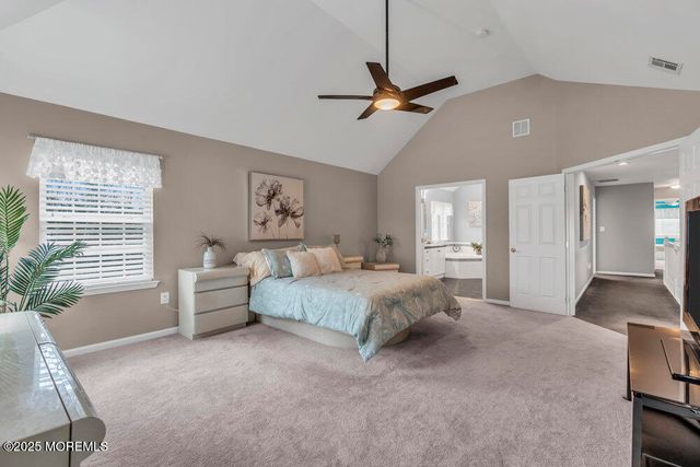 18 Rodeo Drive, Jackson, NJ 08527