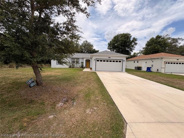 878 Durmon Avenue, Lake Placid, FL 33852