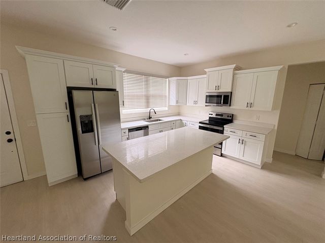 878 Durmon Avenue, Lake Placid, FL 33852