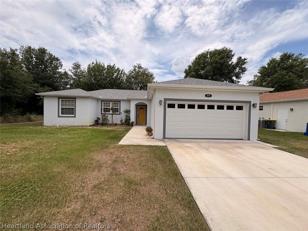 878 Durmon Avenue, Lake Placid, FL 33852