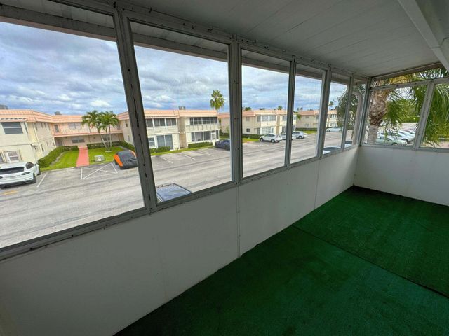 379 Saxony H, Delray Beach, FL 33446