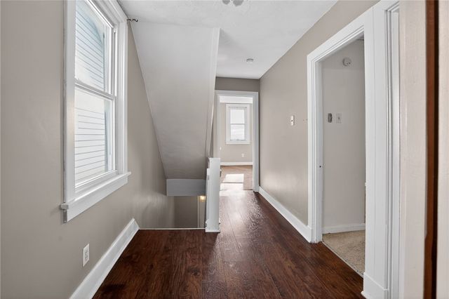 303 Reifert St, Bon Air, PA 15210