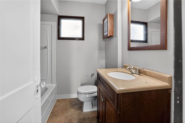 303 Reifert St, Bon Air, PA 15210