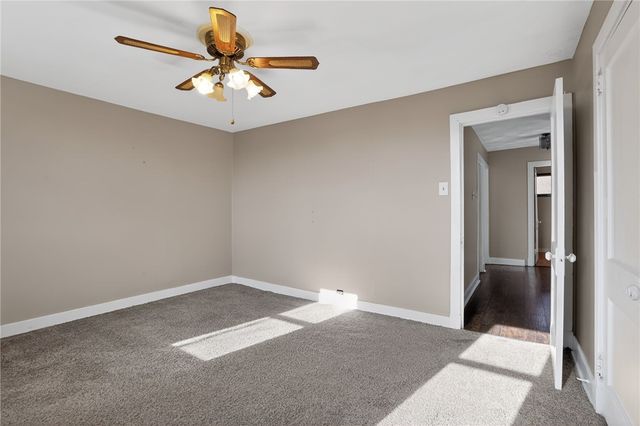 303 Reifert St, Bon Air, PA 15210