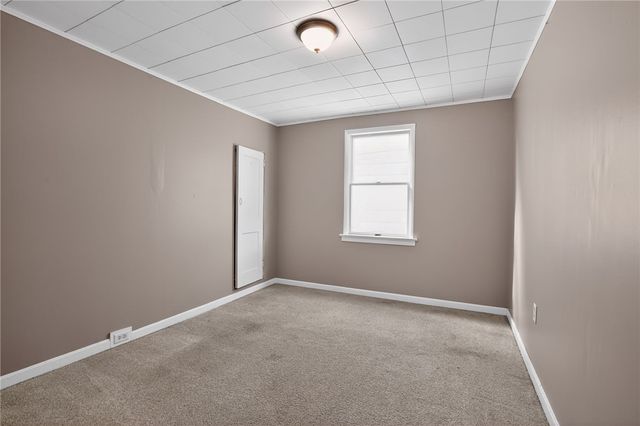 303 Reifert St, Bon Air, PA 15210