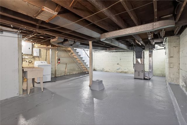 303 Reifert St, Bon Air, PA 15210