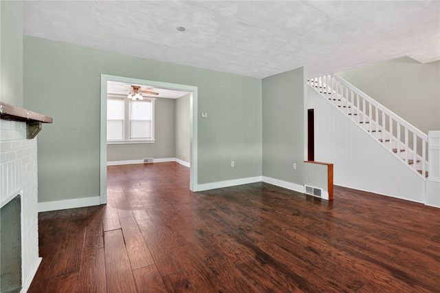 303 Reifert St, Bon Air, PA 15210