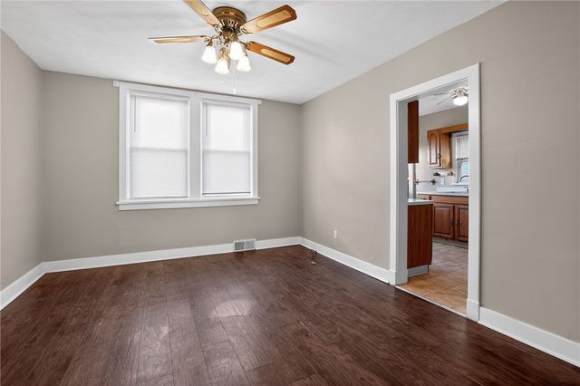 303 Reifert St, Bon Air, PA 15210