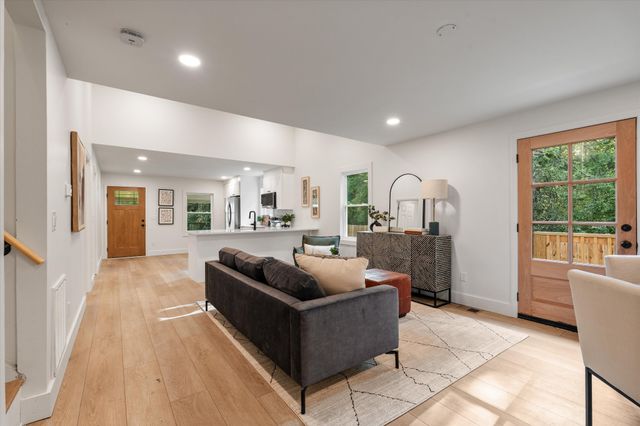 871 Carter St, Nashville, TN 37206