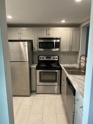 9070 Lime Bay Boulevard 209, Tamarac, FL 33321