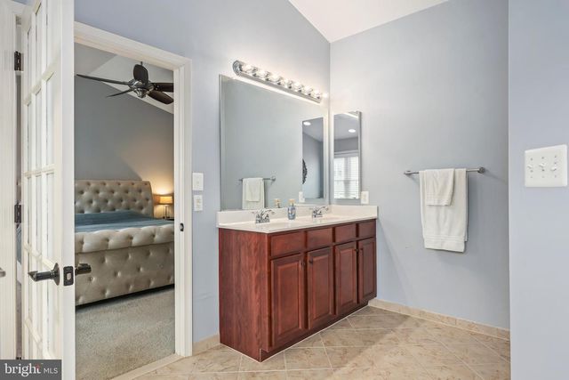 42125 BYRNES VIEW TER, Aldie, VA 20105
