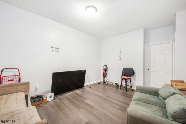 223 Martin Luther King Jr Dr, Jersey City, NJ 07305