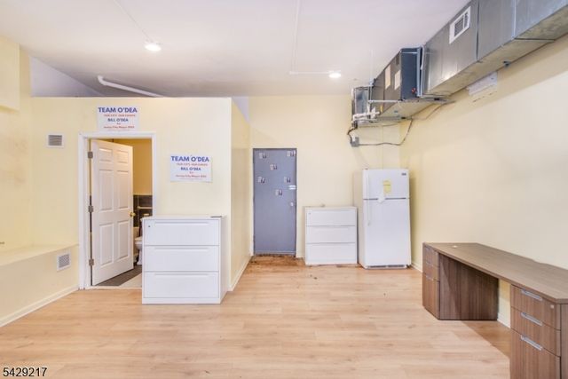 223 Martin Luther King Jr Dr, Jersey City, NJ 07305
