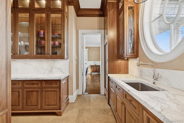 30 Forest Drive, Sands Point, NY 11050