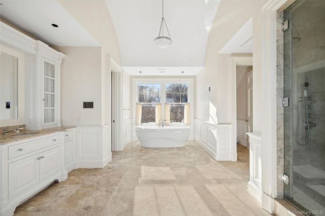 30 Forest Drive, Sands Point, NY 11050