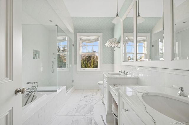 30 Forest Drive, Sands Point, NY 11050