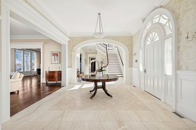 30 Forest Drive, Sands Point, NY 11050